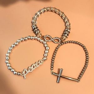 Set of 3 beaded stretch cross bracelets